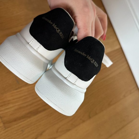 Alexander McQueen Lace-up Chunky Sneakers Oversized Rubber Sole Sz 35 White - Picture 9 of 12